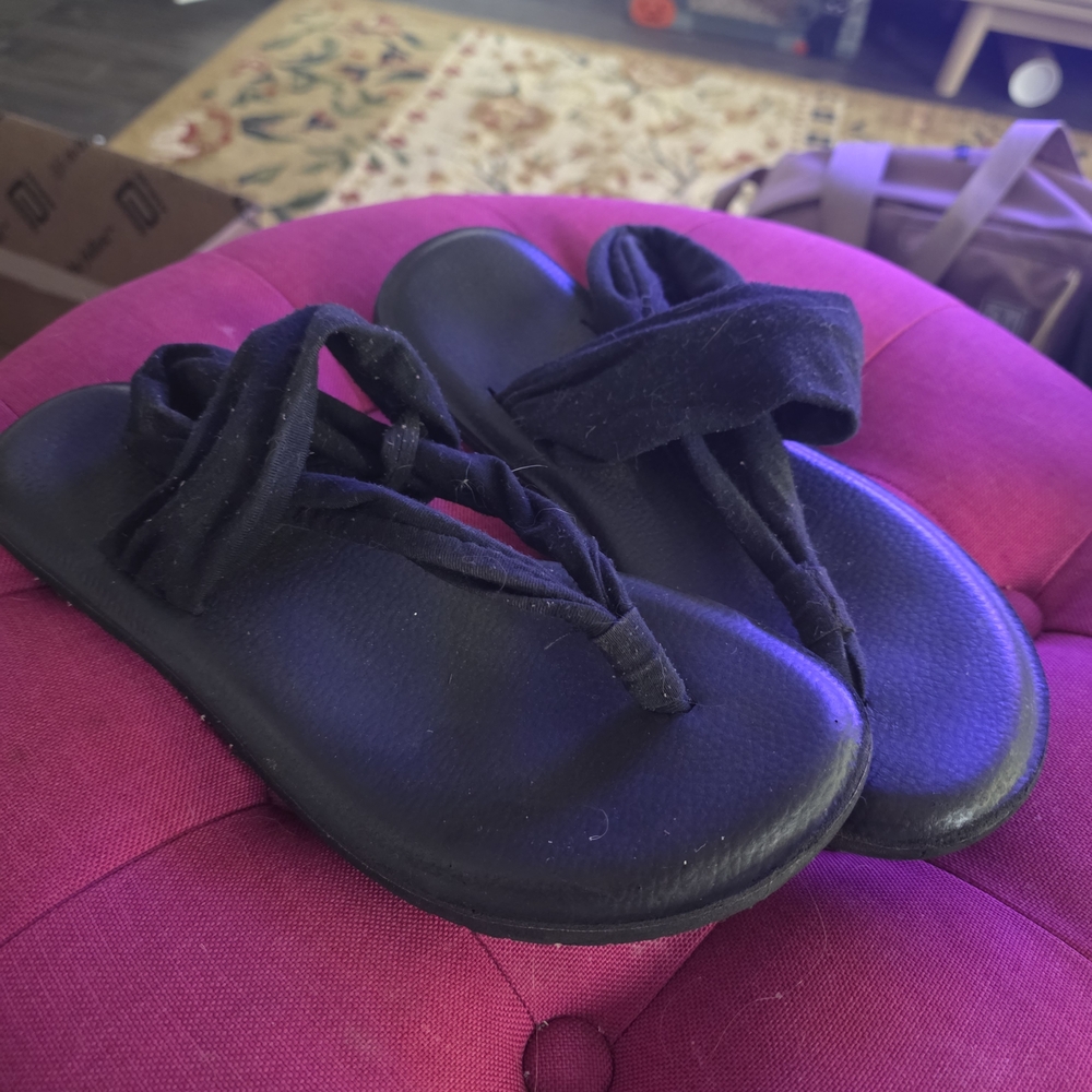 Sanuk Black Women's Sandals